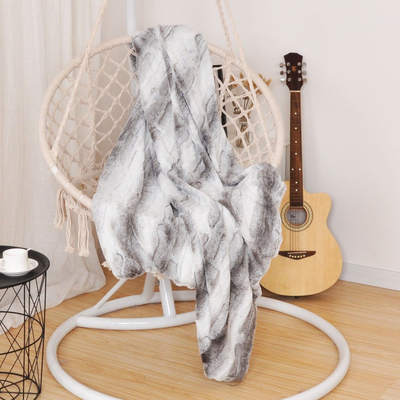 Anti-pilling 100% Polyester Price High Quality Faux Fur Throw Blanket Plush Blanket
